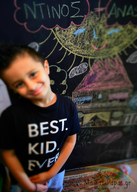 chalkboard drawings kids drawing on a chalkboard