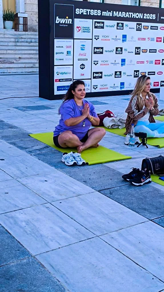 #2winis2participate #mamasnpapas💜💜 #greekmomblogger #greekmomblogger #instamom #momlifeisthebestlife #yoga #yogalifestyle #yogaforeveryone
